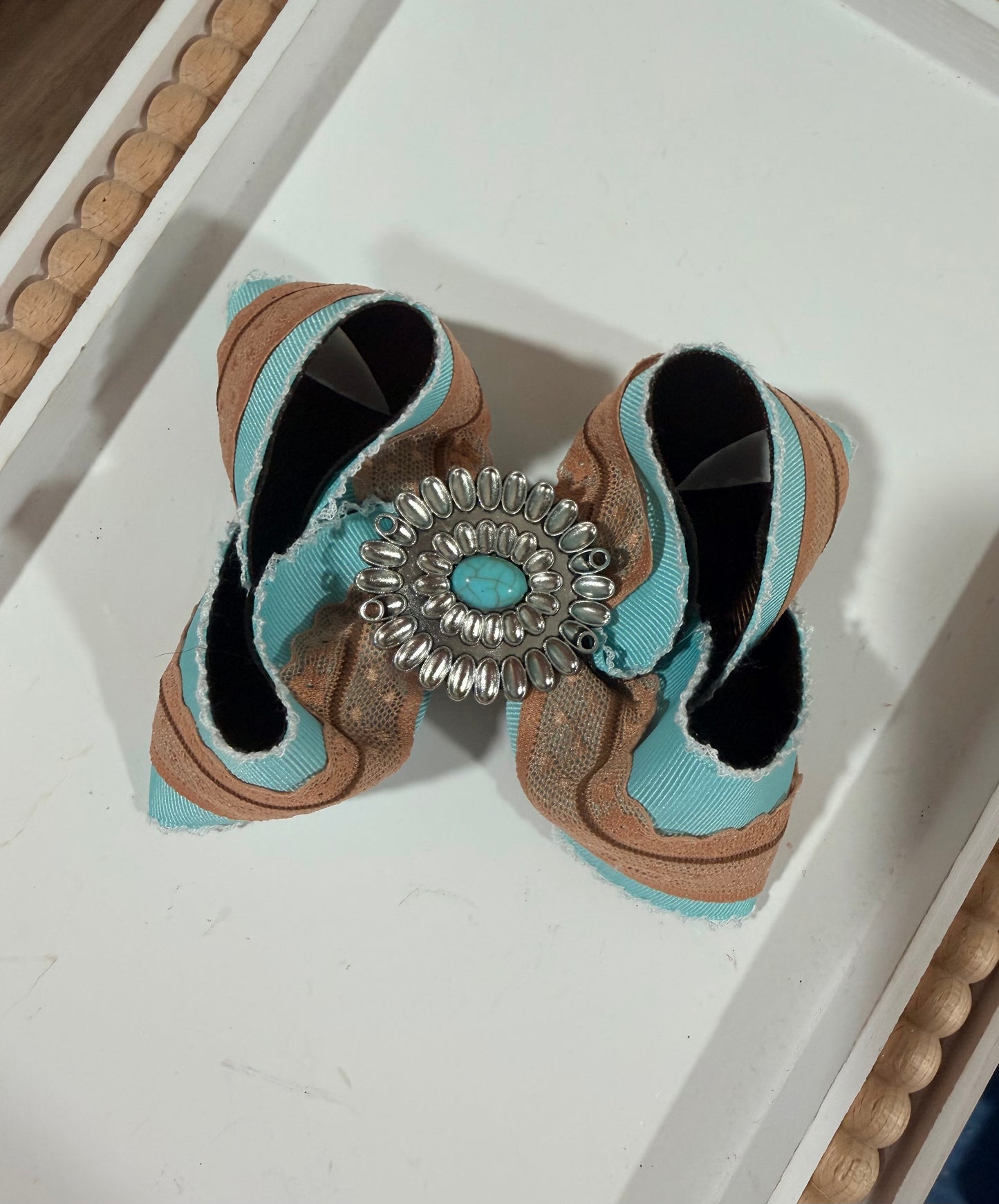 Western Ribbon Bow