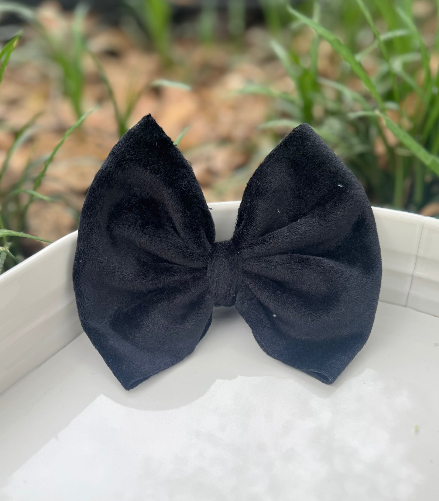 Plushy Velvet Black